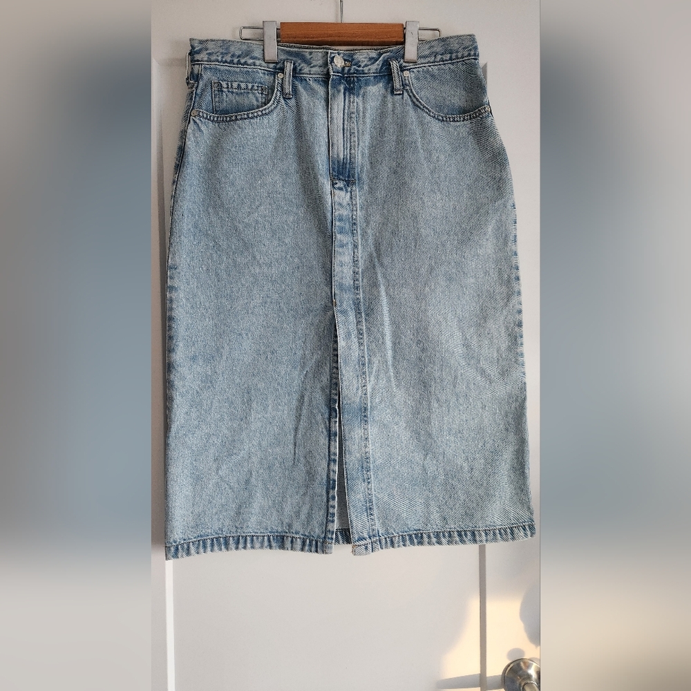 🧿NWOT🧿 MNG High-Waisted Denim Midi Skirt, blue size XL
